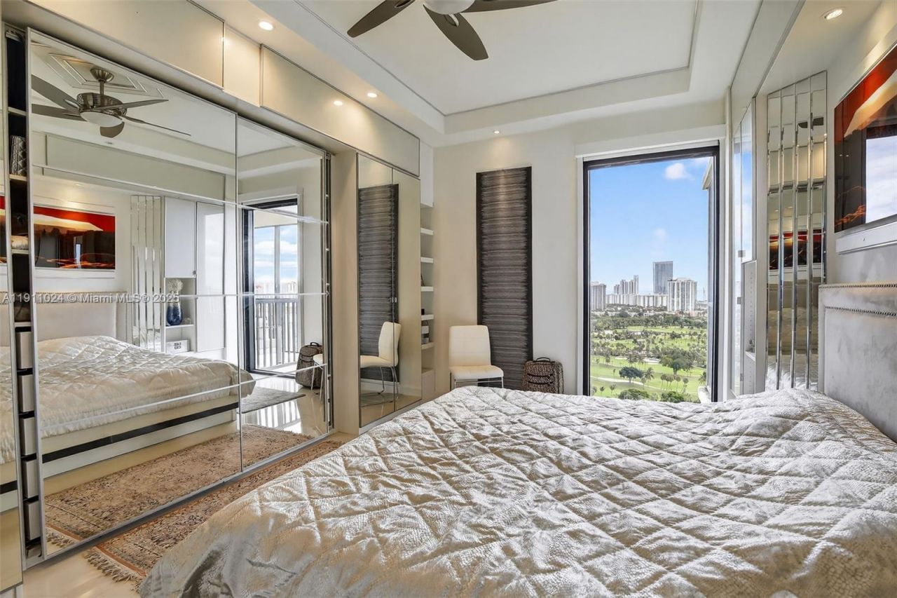 20335 W Country Club Dr, Unit PH4, Aventura, FL 33180 Photo