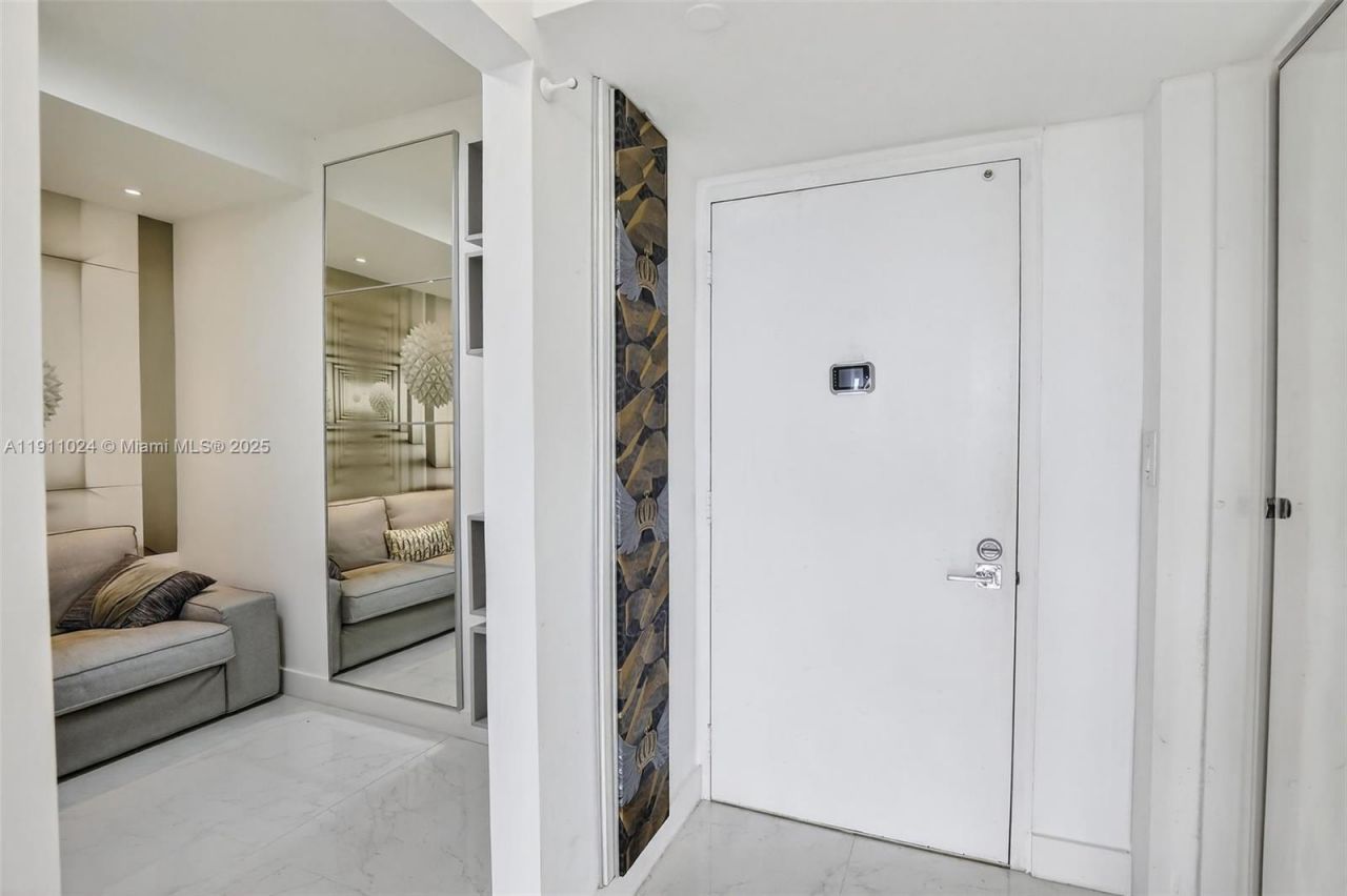 20335 W Country Club Dr, Unit PH4, Aventura, FL 33180 Photo