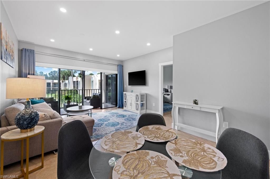 3320 Olympic Dr, Unit 126, Naples, FL 34105 Photo