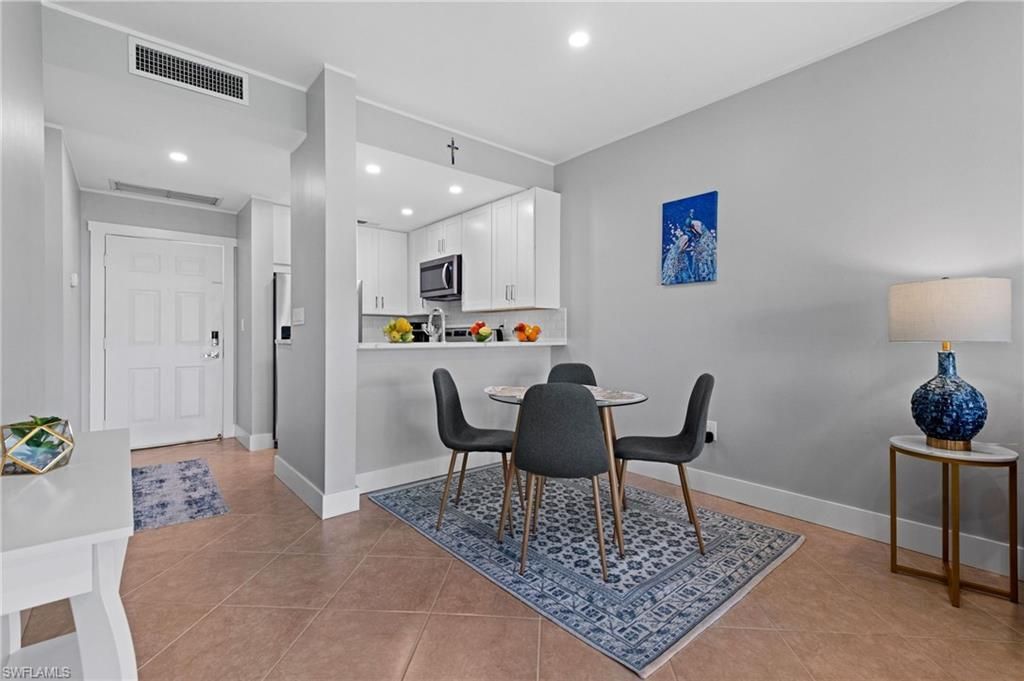 3320 Olympic Dr, Unit 126, Naples, FL 34105 Photo