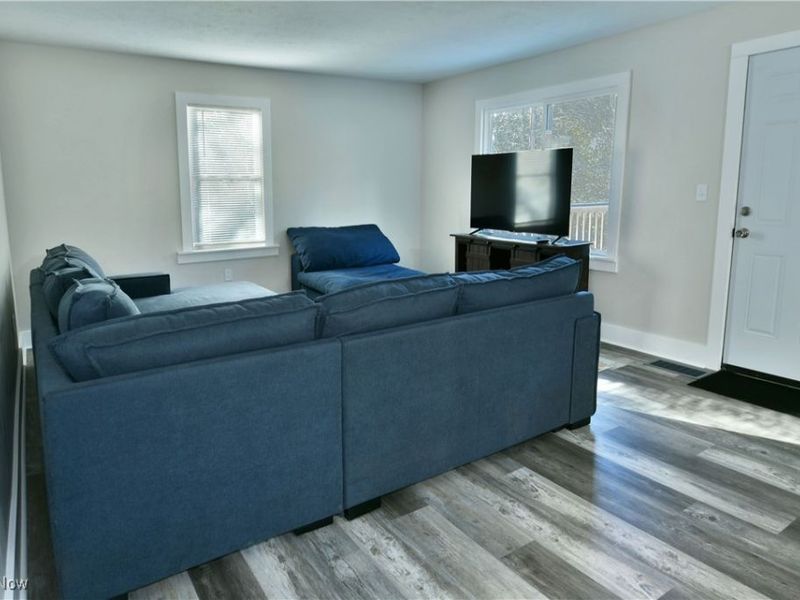 247 Township Road 306, Hammondsville, OH 43930 Photo 5