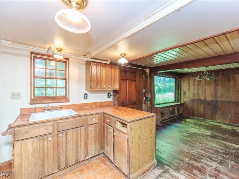 24105 Chardon Road, Euclid, OH 44143 Photo 14
