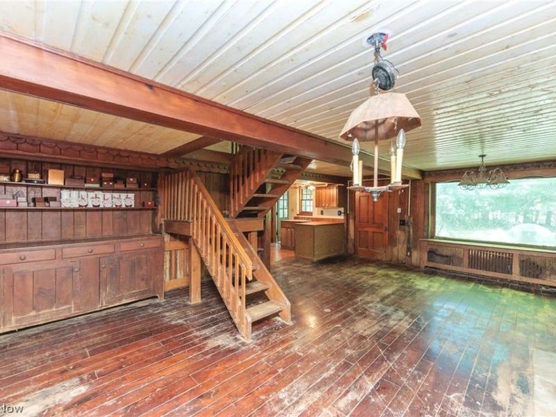 24105 Chardon Road, Euclid, OH 44143 Photo 22