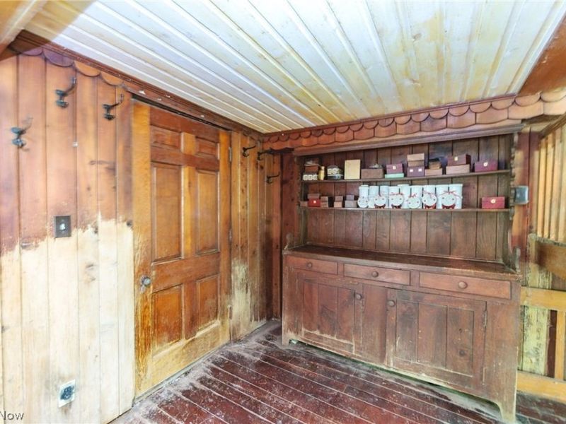24105 Chardon Road, Euclid, OH 44143 Photo 23