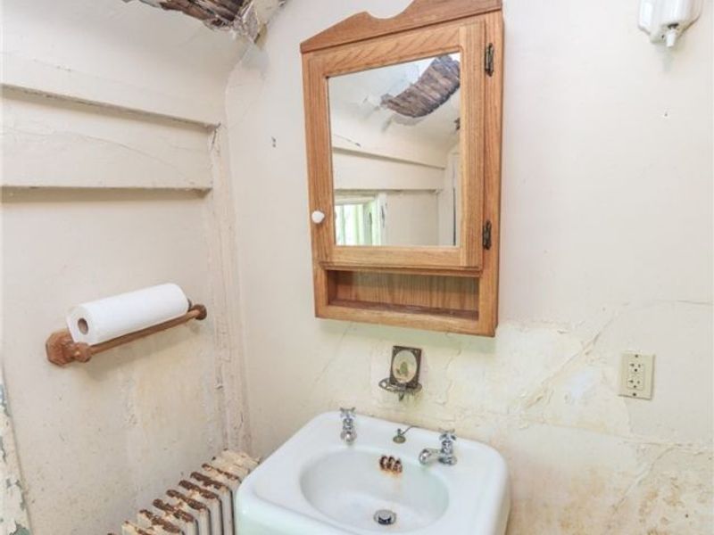 24105 Chardon Road, Euclid, OH 44143 Photo 33