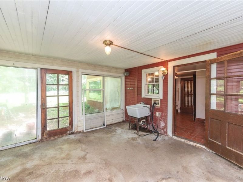 24105 Chardon Road, Euclid, OH 44143 Photo 42