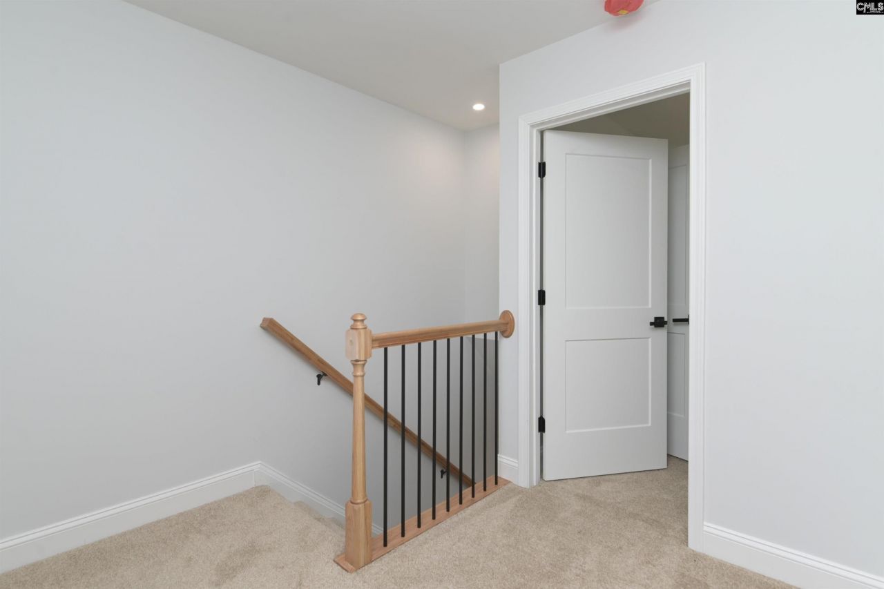 141 Jefferson Place Photo 17