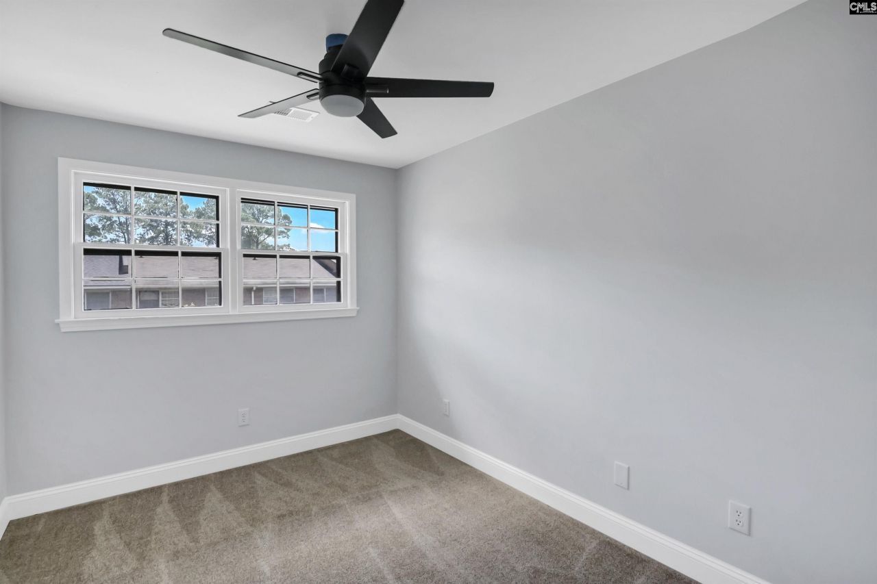 141 Jefferson Place Photo 21