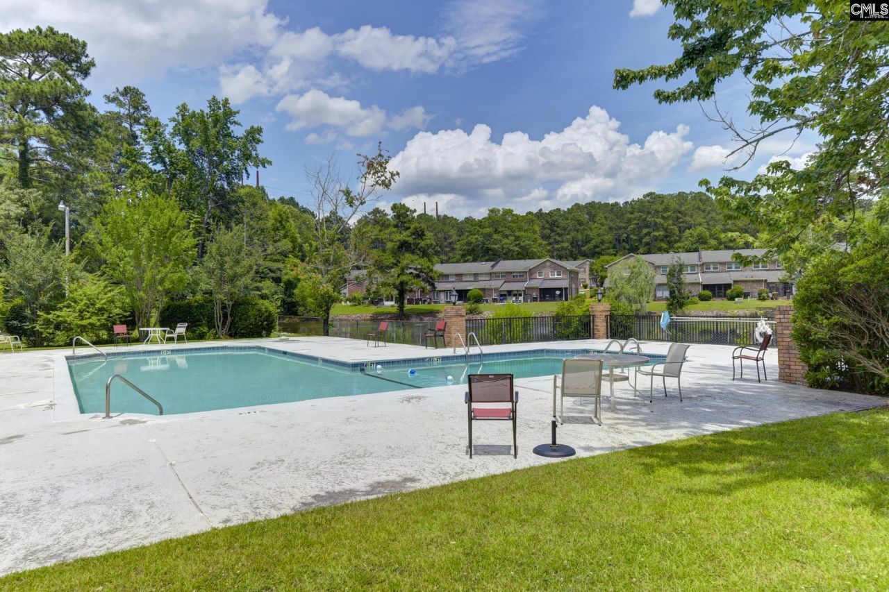 141 Jefferson Place Photo 35