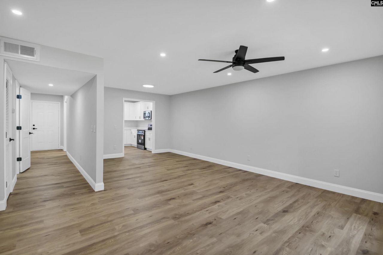 141 Jefferson Place Photo 5