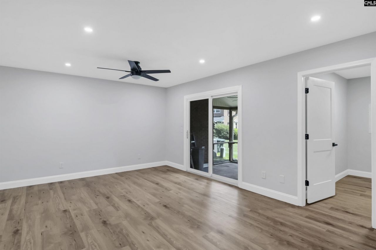 141 Jefferson Place Photo 9