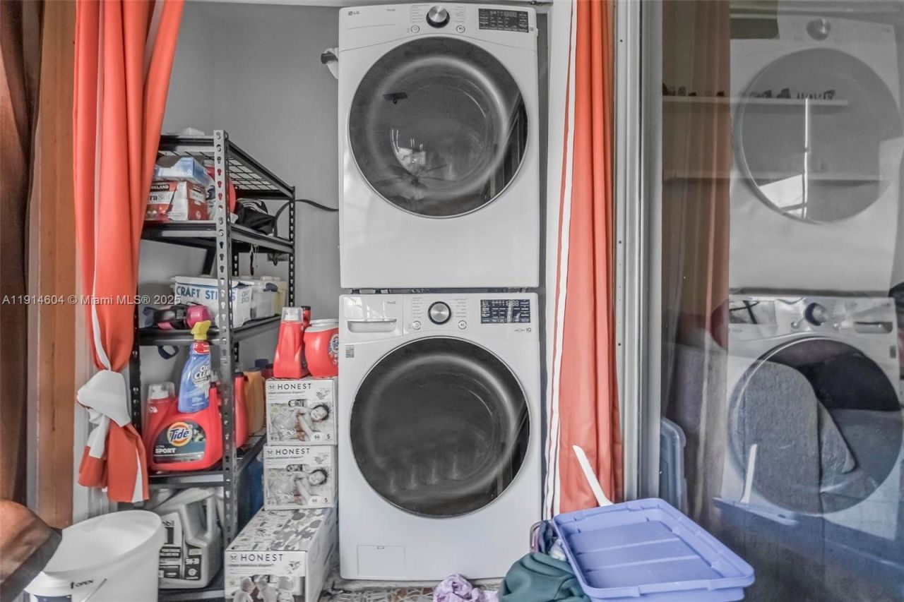 3141 NW 47th Ter, Unit 118, Lauderdale Lakes, FL 33319 Photo