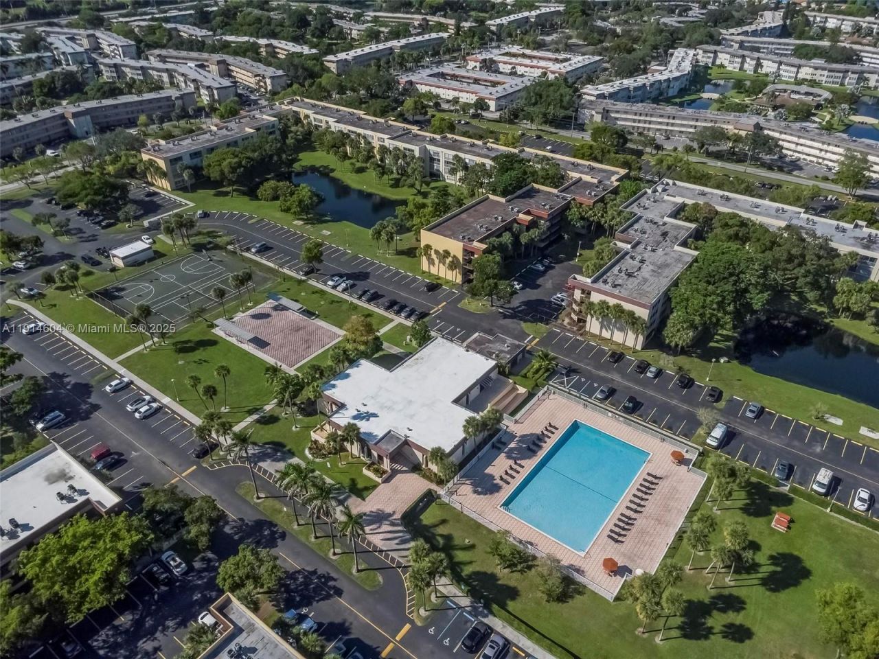 3141 NW 47th Ter, Unit 118, Lauderdale Lakes, FL 33319 Photo