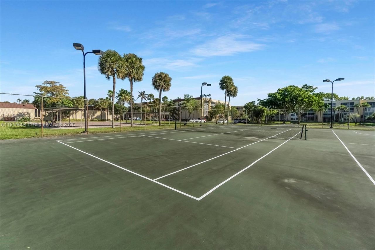 3141 NW 47th Ter, Unit 118, Lauderdale Lakes, FL 33319 Photo