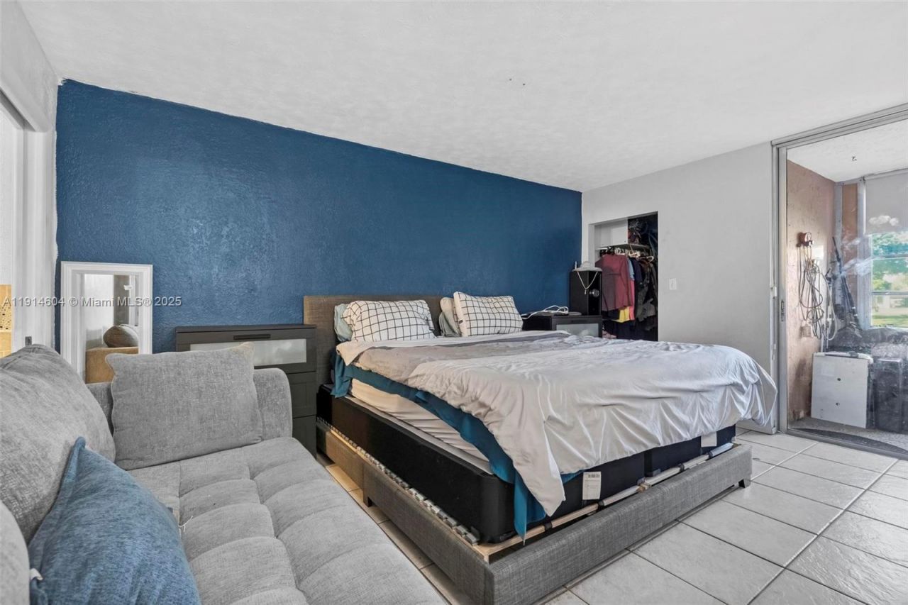 3141 NW 47th Ter, Unit 118, Lauderdale Lakes, FL 33319 Photo