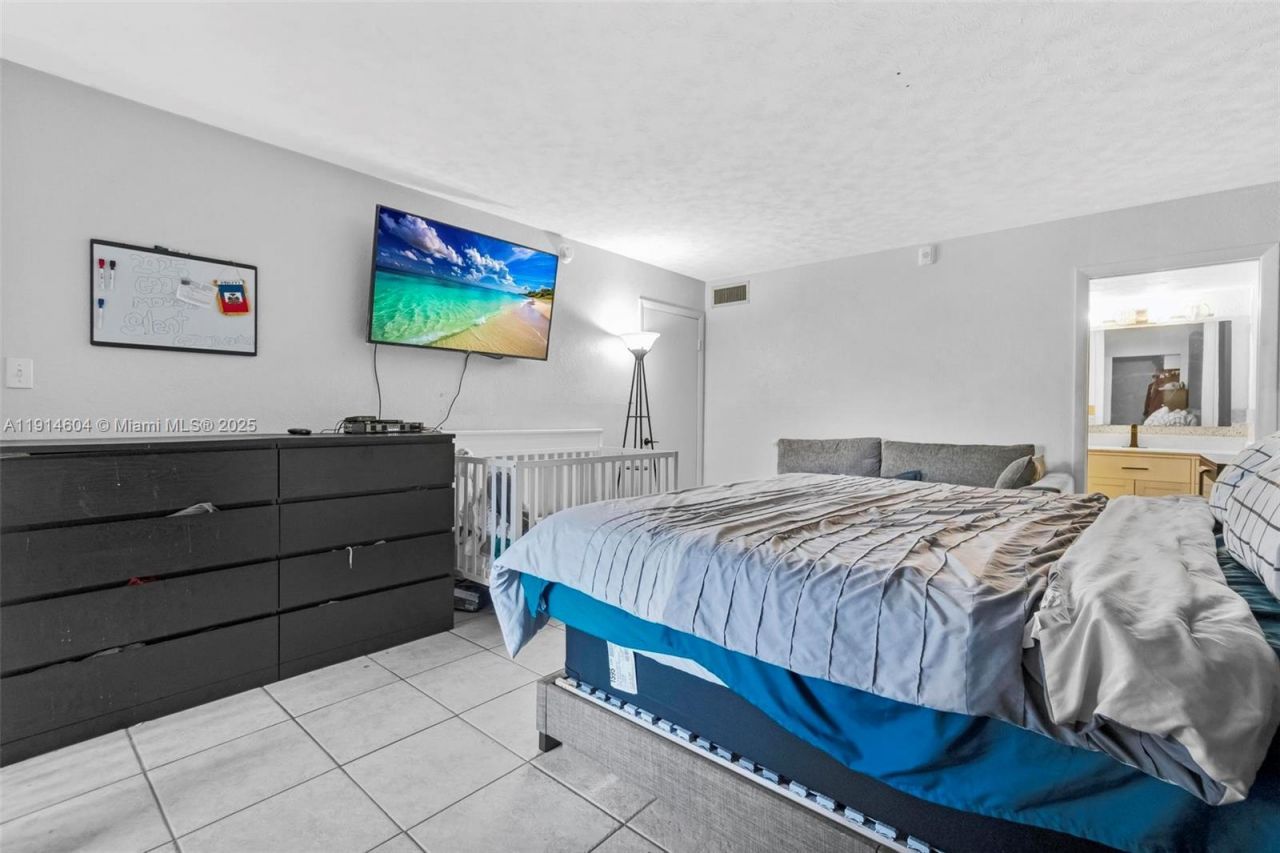 3141 NW 47th Ter, Unit 118, Lauderdale Lakes, FL 33319 Photo