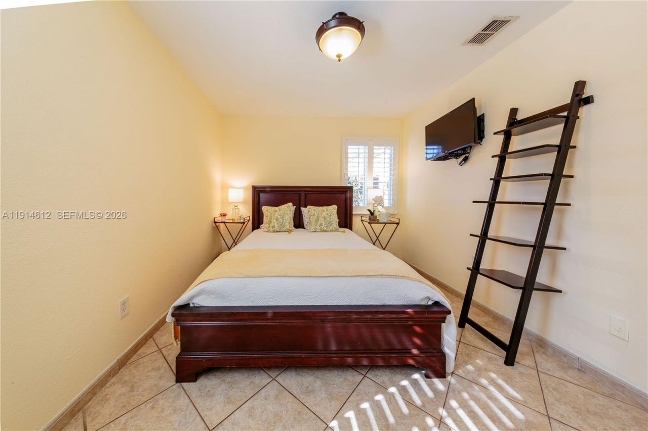 15235 SW 152nd Ct, Miami, FL 33187 Photo