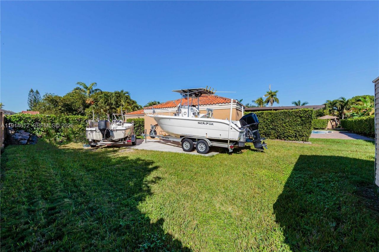 15235 SW 152nd Ct, Miami, FL 33187 Photo