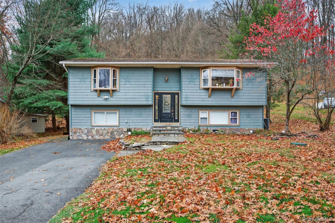39 Peddler Hill Road, Blooming Grove, NY 10950 Main Photo