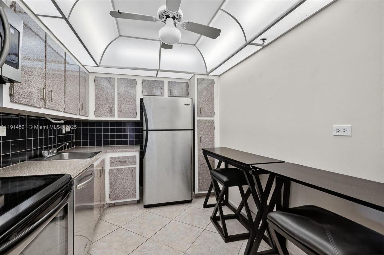 20355 NE 34th Ct, Unit 321, Aventura, FL 33180 Photo