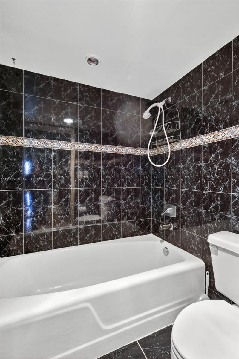 20355 NE 34th Ct, Unit 321, Aventura, FL 33180 Photo