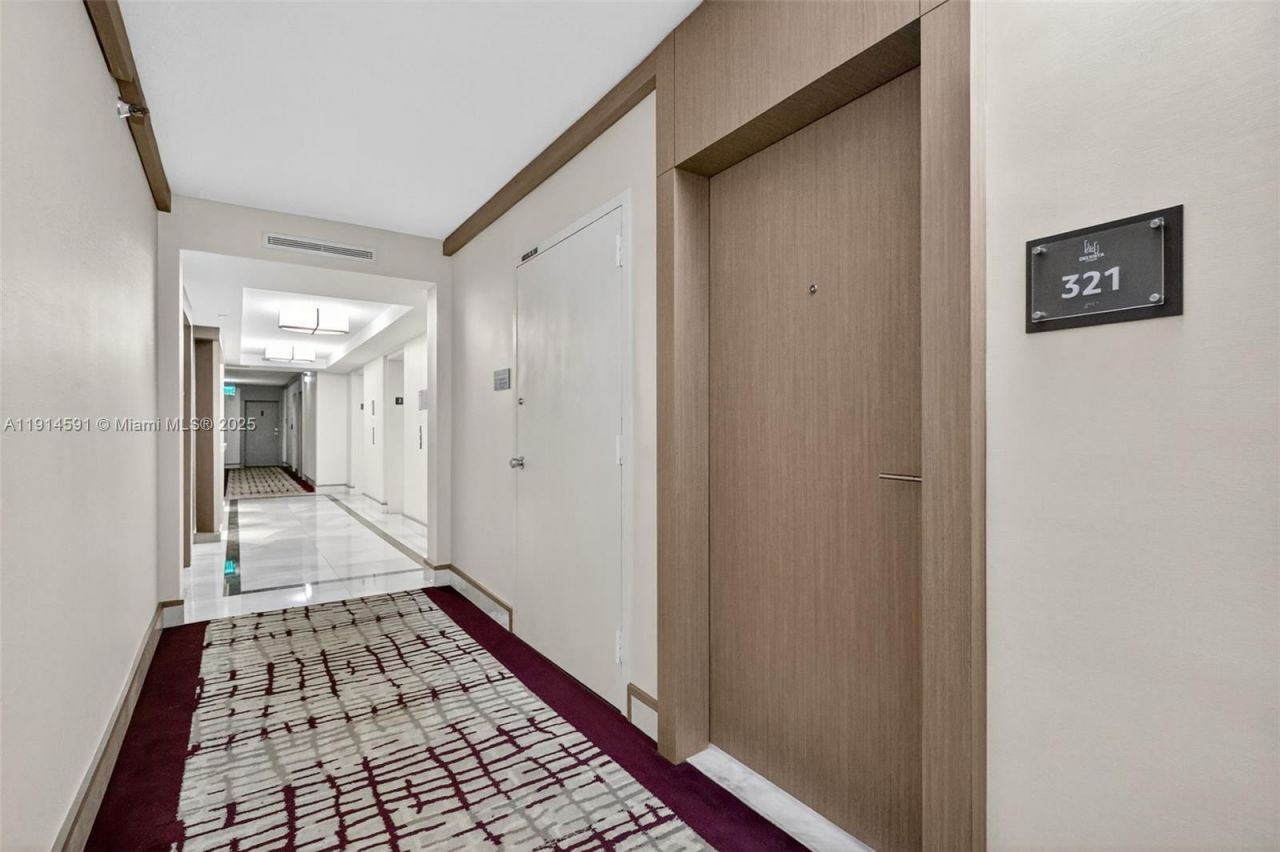 20355 NE 34th Ct, Unit 321, Aventura, FL 33180 Photo