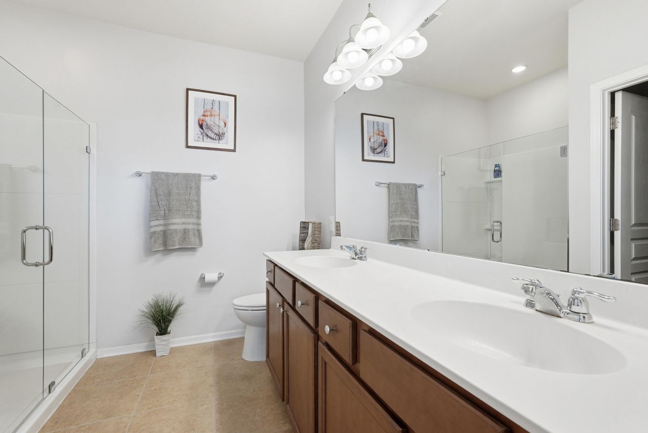 111 Harbor Point Court Photo 17