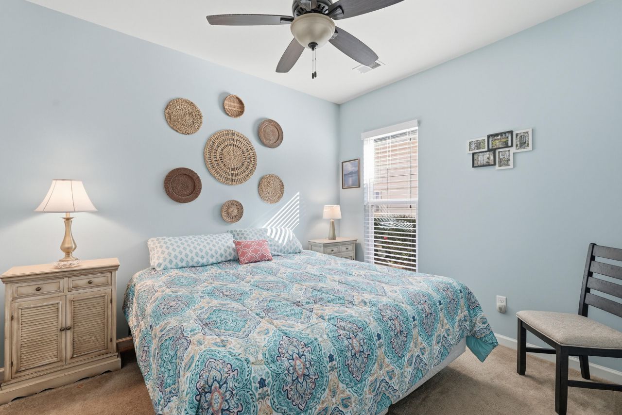 111 Harbor Point Court Photo 19