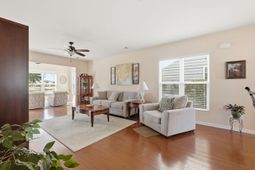 111 Harbor Point Court photo 4