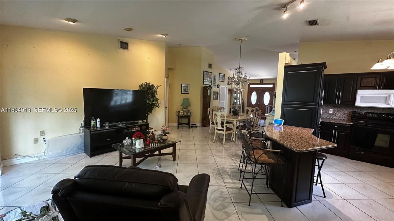 1386 NE 110th Ter, West Miami, FL 33161 Photo