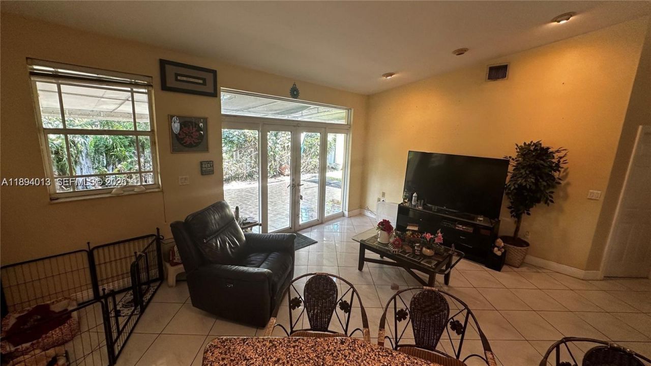 1386 NE 110th Ter, West Miami, FL 33161 Photo