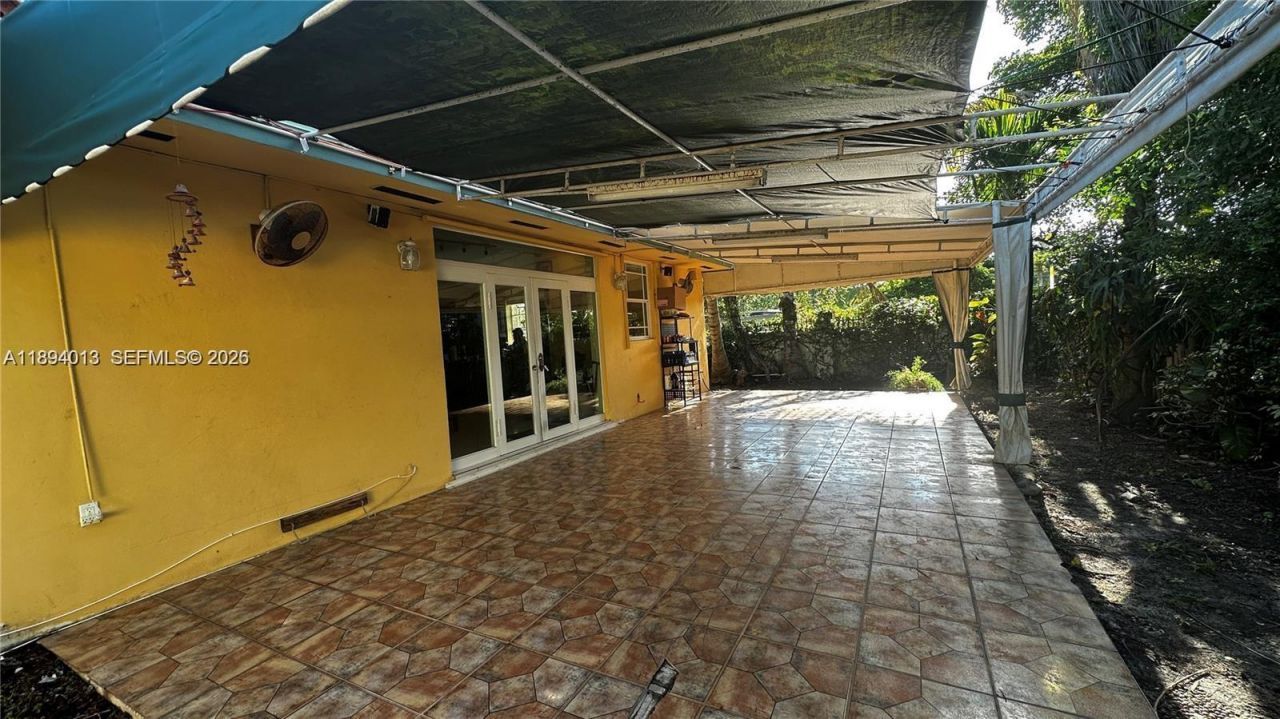 1386 NE 110th Ter, West Miami, FL 33161 Photo