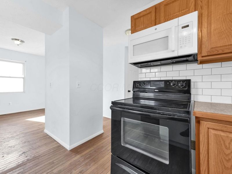 3246 Latonia Road, Columbus, OH 43232 Photo 12