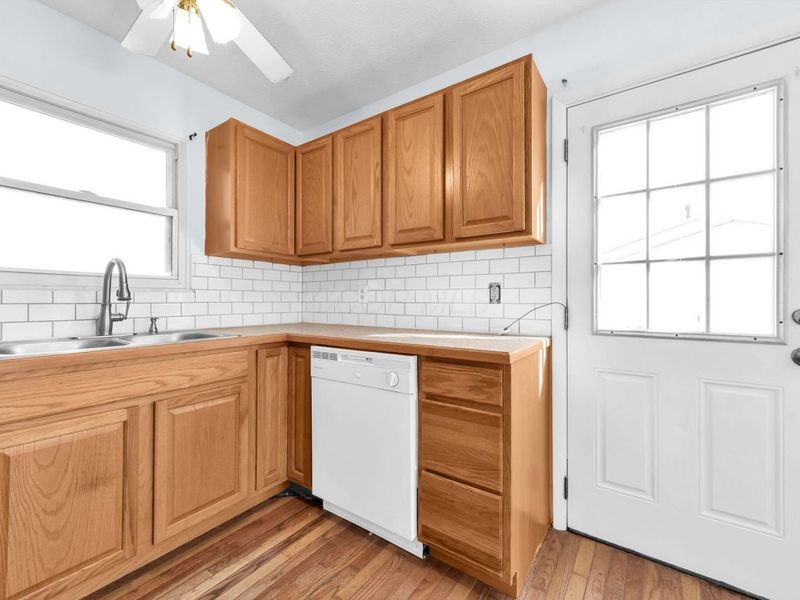 3246 Latonia Road, Columbus, OH 43232 Photo 14