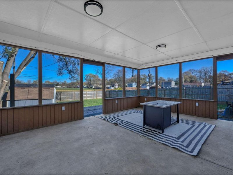 3246 Latonia Road, Columbus, OH 43232 Photo 25