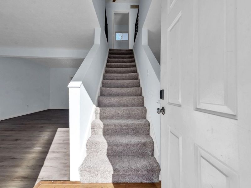 3246 Latonia Road, Columbus, OH 43232 Photo 5