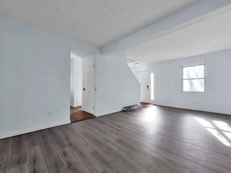 3246 Latonia Road, Columbus, OH 43232 Photo 7