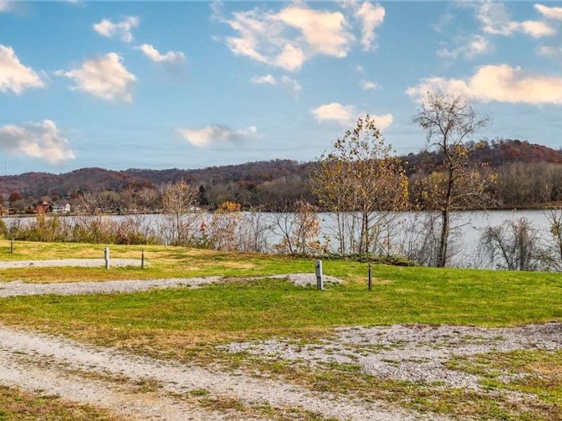 41084 State Route 7, Newport, OH 45768 Photo 4