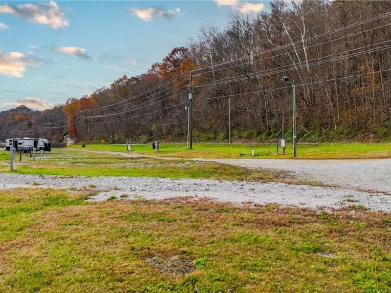 41084 State Route 7, Newport, OH 45768 Photo 8