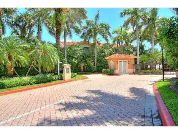 4836 N State Road 7, Unit 5-204, Coconut Creek, FL 33073