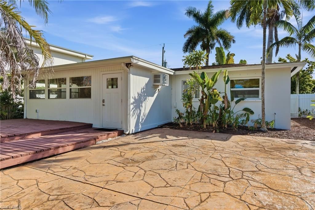 1235 Rordon Ave, Naples, FL 34103 Photo