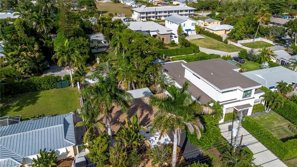 1235 Rordon Ave, Naples, FL 34103 Photo