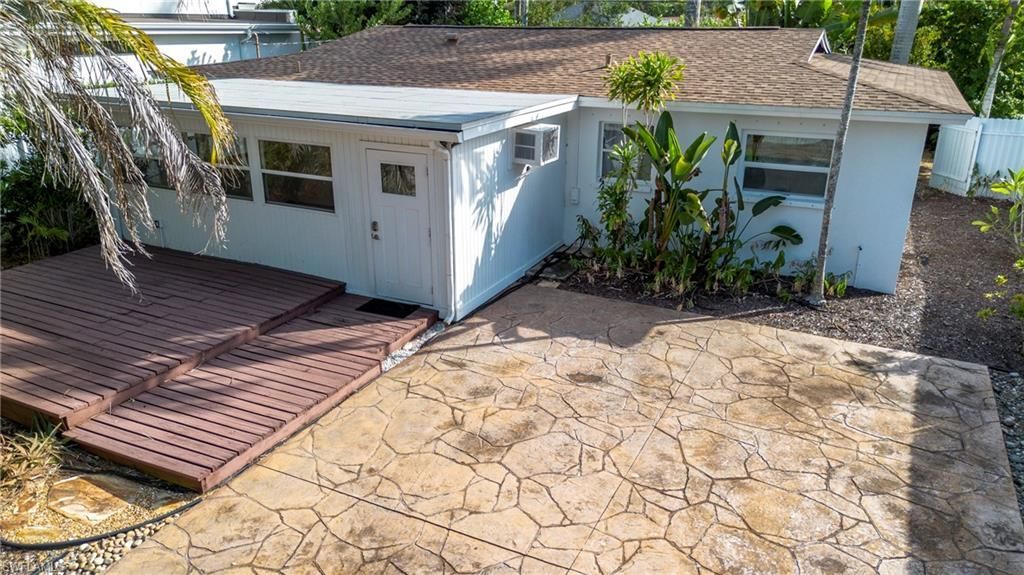 1235 Rordon Ave, Naples, FL 34103 Photo