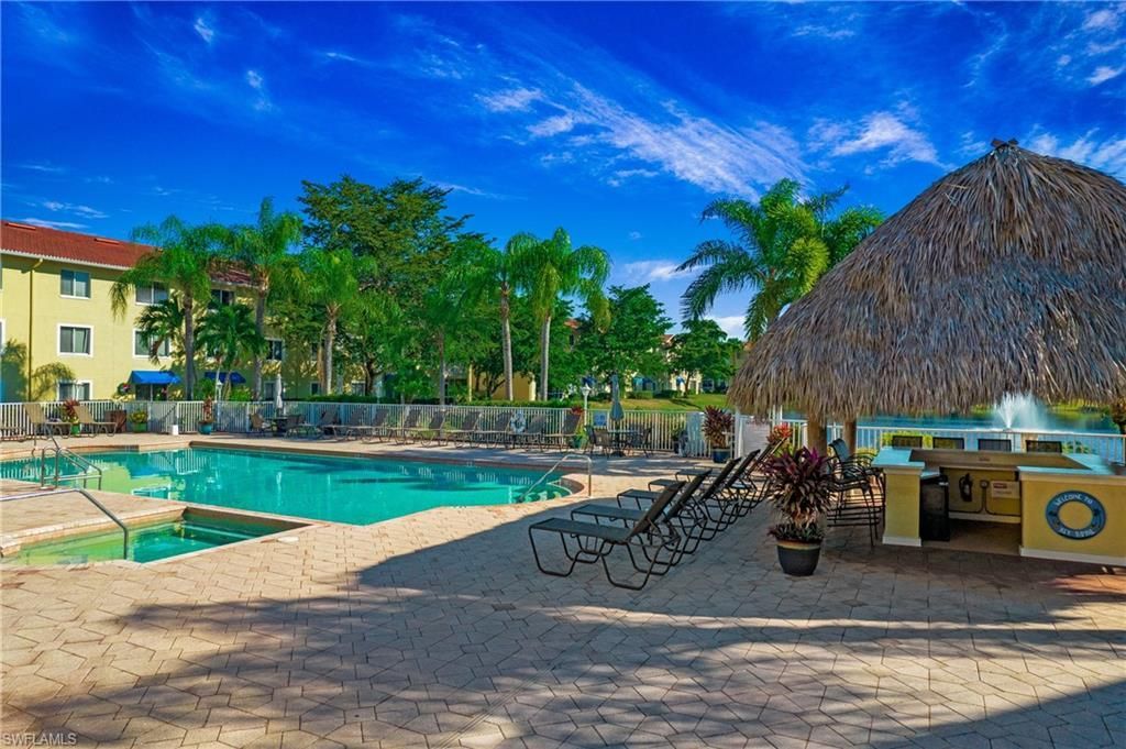 8244 Key Royal Cir, Unit 615, Naples, FL 34119 Photo