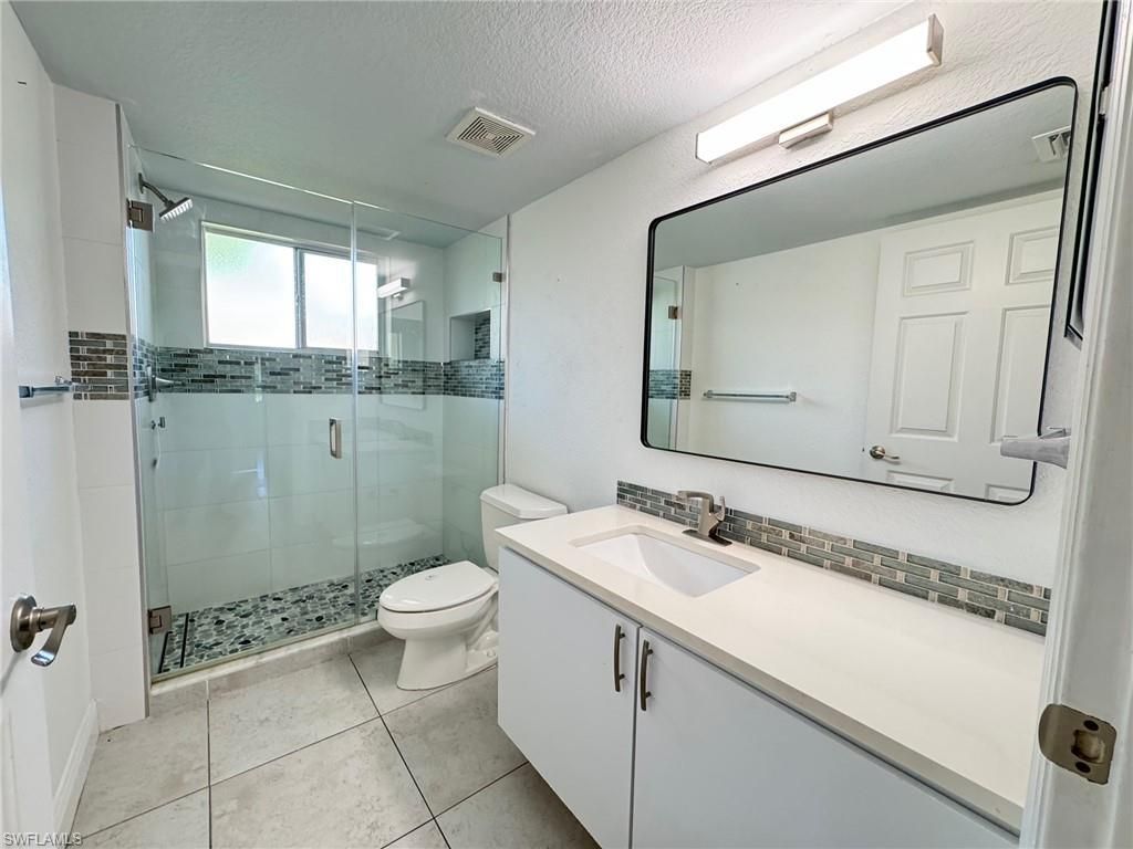 8244 Key Royal Cir, Unit 615, Naples, FL 34119 Photo