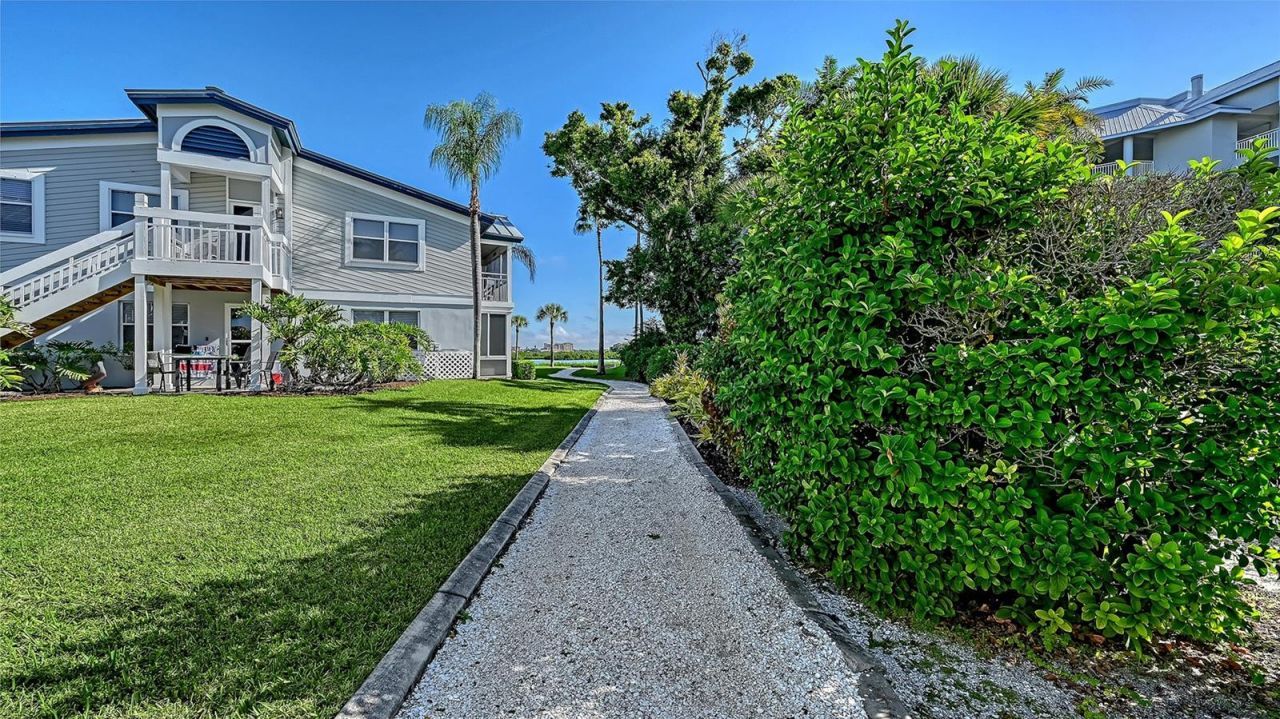 1328 Siesta Bayside Drive, Unit 1328C, Sarasota, FL 34242 Photo