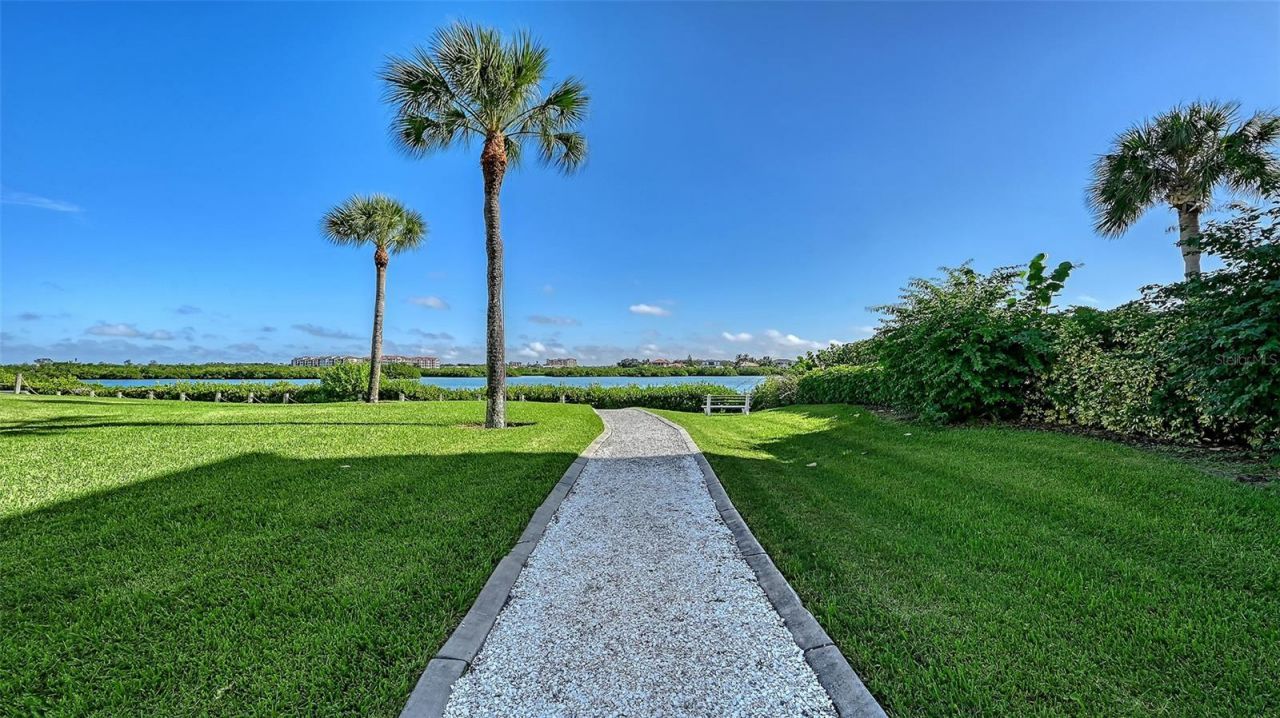 1328 Siesta Bayside Drive, Unit 1328C, Sarasota, FL 34242 Photo