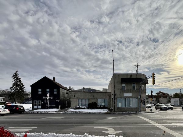 3601 Ridge Road, Lansing, IL 60438