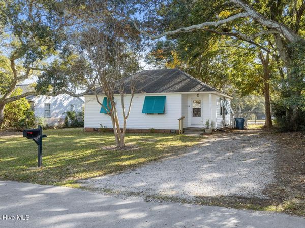 3413 Taylor Street, Morehead City, NC 28557