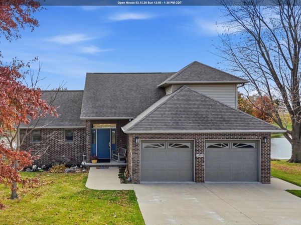 3329 Terrace Lake Rd, Crawfordsville, IA 52621